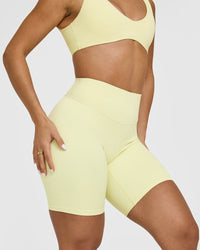 SoftMotion™ Cycling Shorts 8" | Pastel Yellow