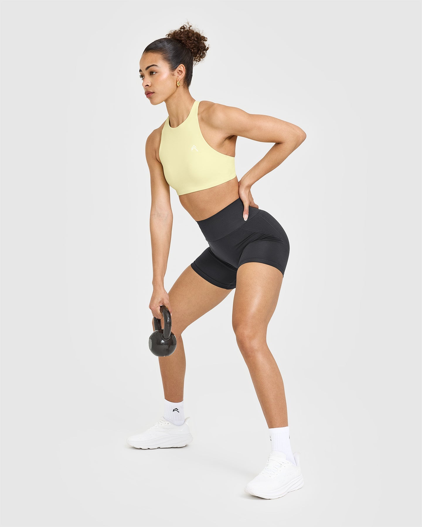 EasyLift™ High Neck Sports Bra | Pastel Yellow