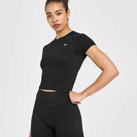 Go To Seamless Fitted Mid Top | Black
