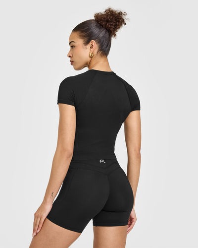 Go To Seamless Fitted Mid Top | Black