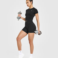 Go To Seamless Fitted Mid Top | Black