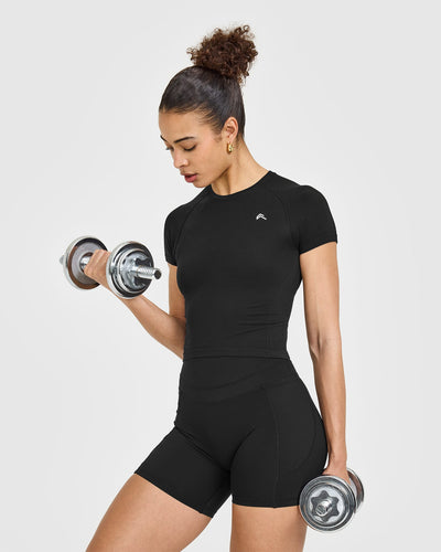 Go To Seamless Fitted Mid Top | Black