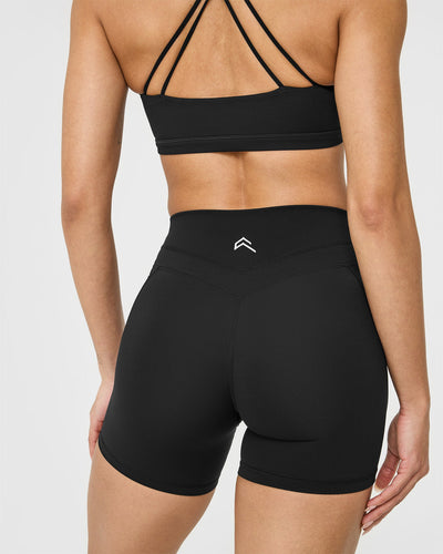 Unified High Waisted Pocket Shorts 6" | Black