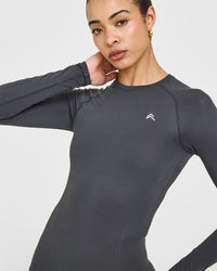 Go To Seamless Fitted Long Sleeve Top | Coal