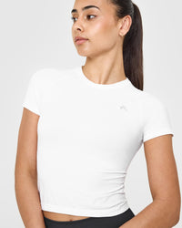 Go To Seamless Fitted Mid Top | White