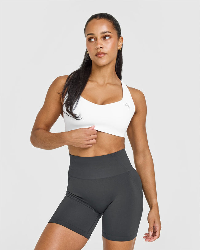 EasyLift™ Cross Back Sports Bra | White