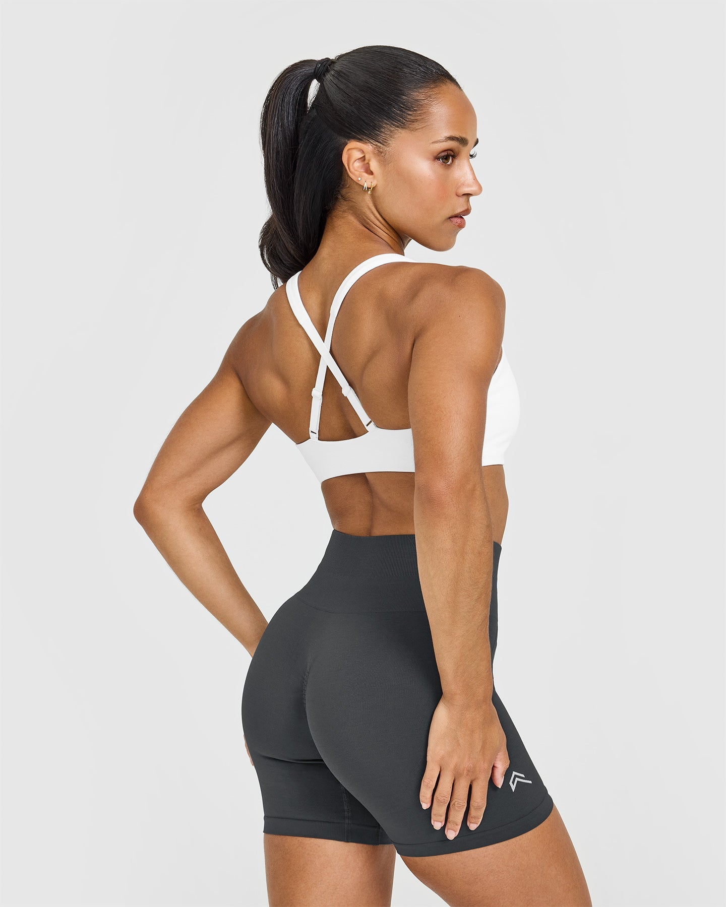 EasyLift™ Cross Back Sports Bra | White