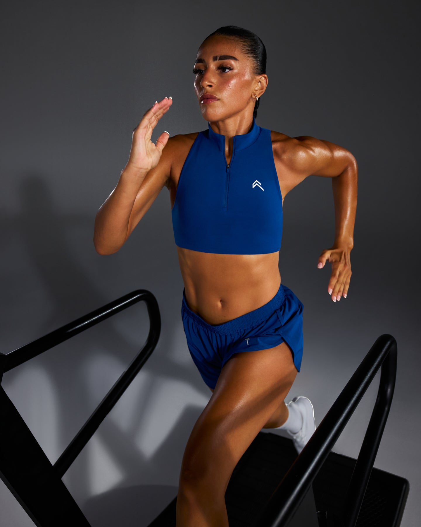 EasyLift™ Zip High Neck Sports Bra | Vintage Navy