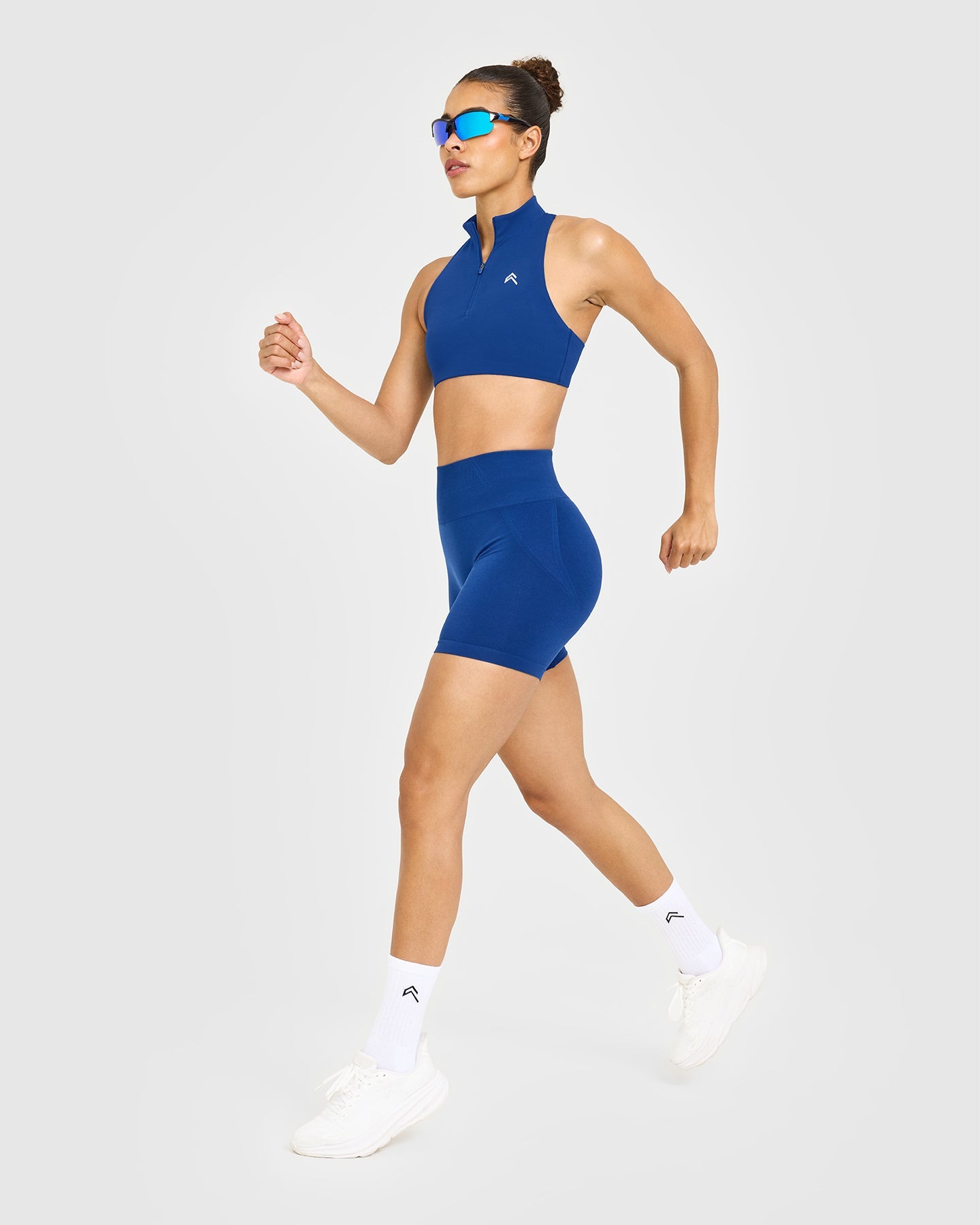 EasyLift™ Zip High Neck Sports Bra | Vintage Navy