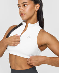 EasyLift™ Zip High Neck Sports Bra | White