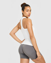 Go To Seamless Fitted Vest | White