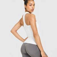 Go To Seamless Fitted Vest | White