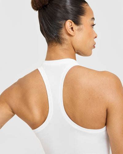 Go To Seamless Fitted Vest | White