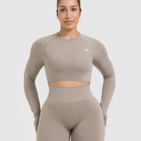 Go To Seamless Fitted Crop Long Sleeve Top | Minky
