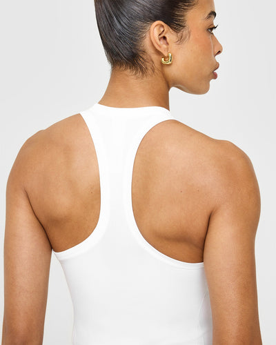 Go To Seamless Fitted Mid Vest | White