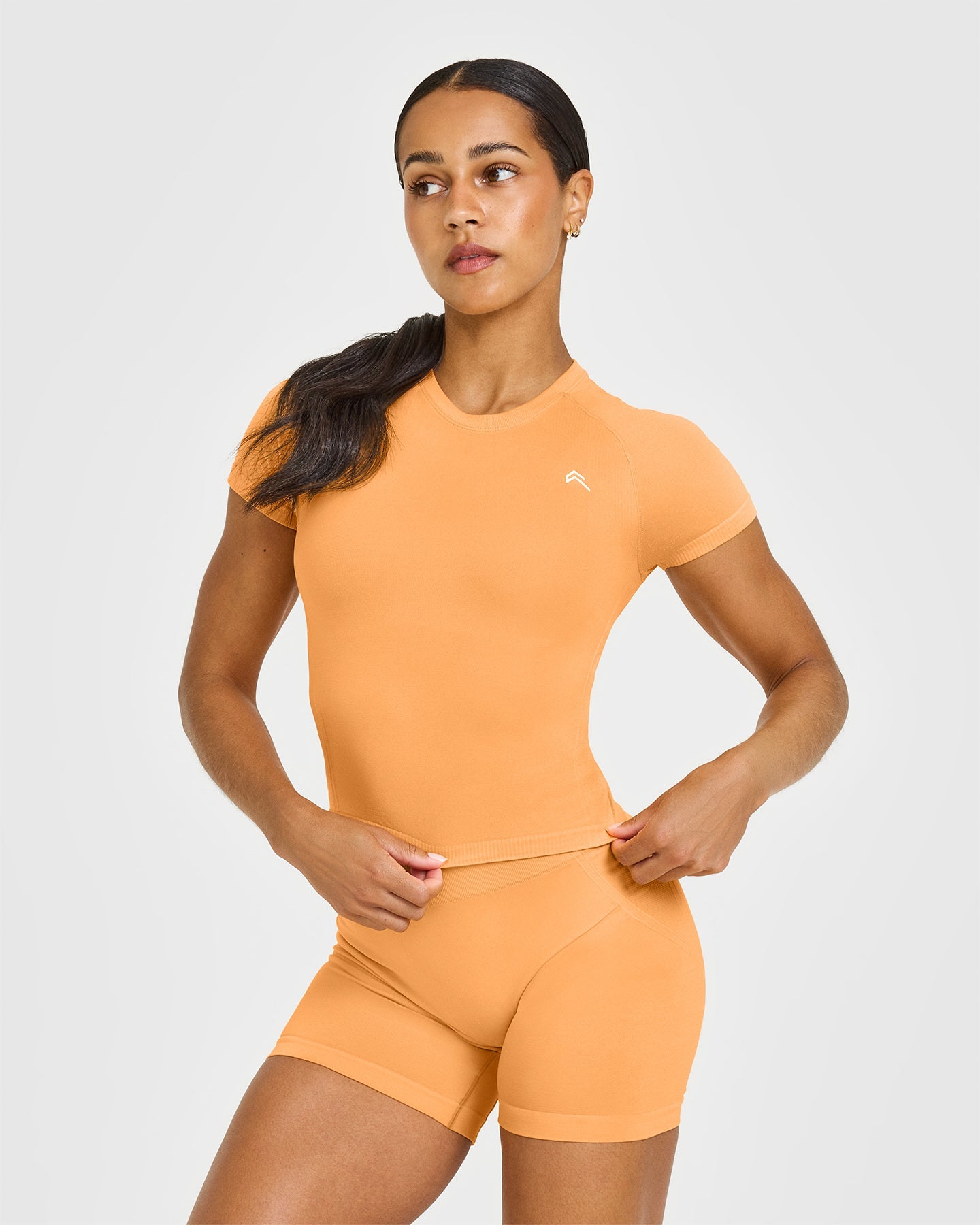 Go To Seamless Fitted Mid Top | Powdered Orange