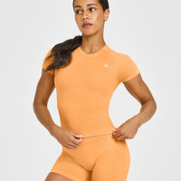 Go To Seamless Fitted Mid Top | Powdered Orange