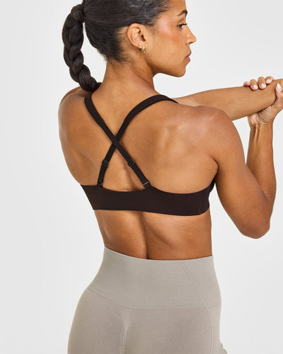 EasyLift™ Cross Back Sports Bra | 70% Cocoa