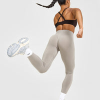 EasyLift™ Cross Back Sports Bra | 70% Cocoa