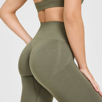 Effortless Seamless Leggings with White Logo | Alpine Green