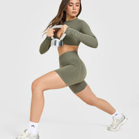 Effortless Seamless Shorts with White Logo | Alpine Green