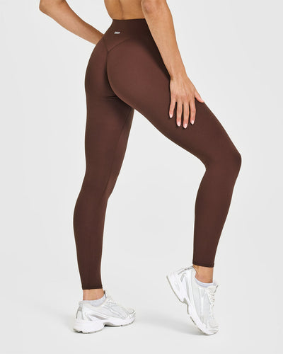 SoftMotion™ High Waisted Leggings | Espresso Brown