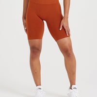 Effortless Seamless Cycling Shorts with White Logo | Warm Copper