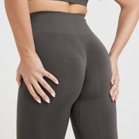 Effortless Seamless Leggings with White Logo | Deep Taupe