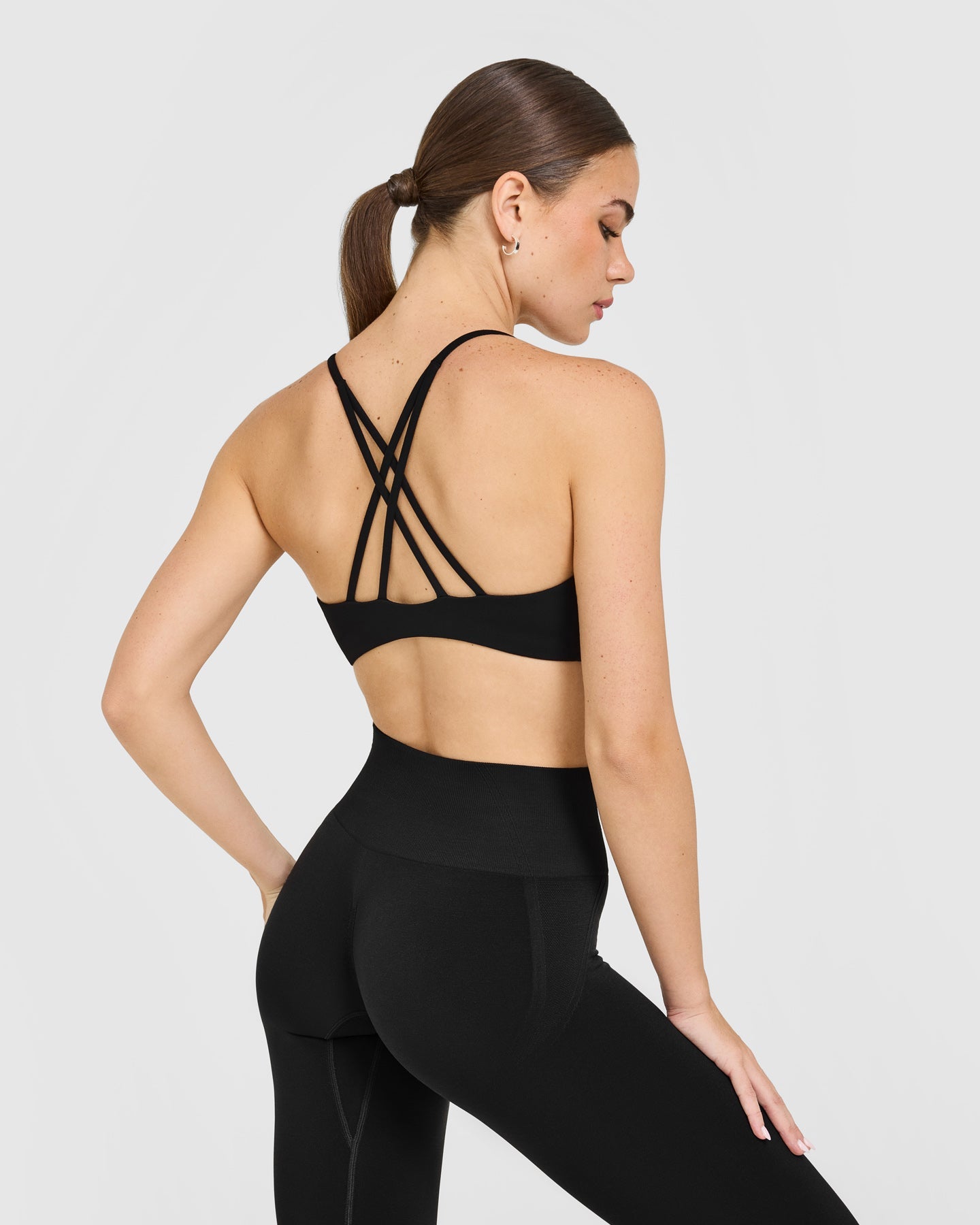 EasyLift™ Strappy Sports Bra with White Logo | Black