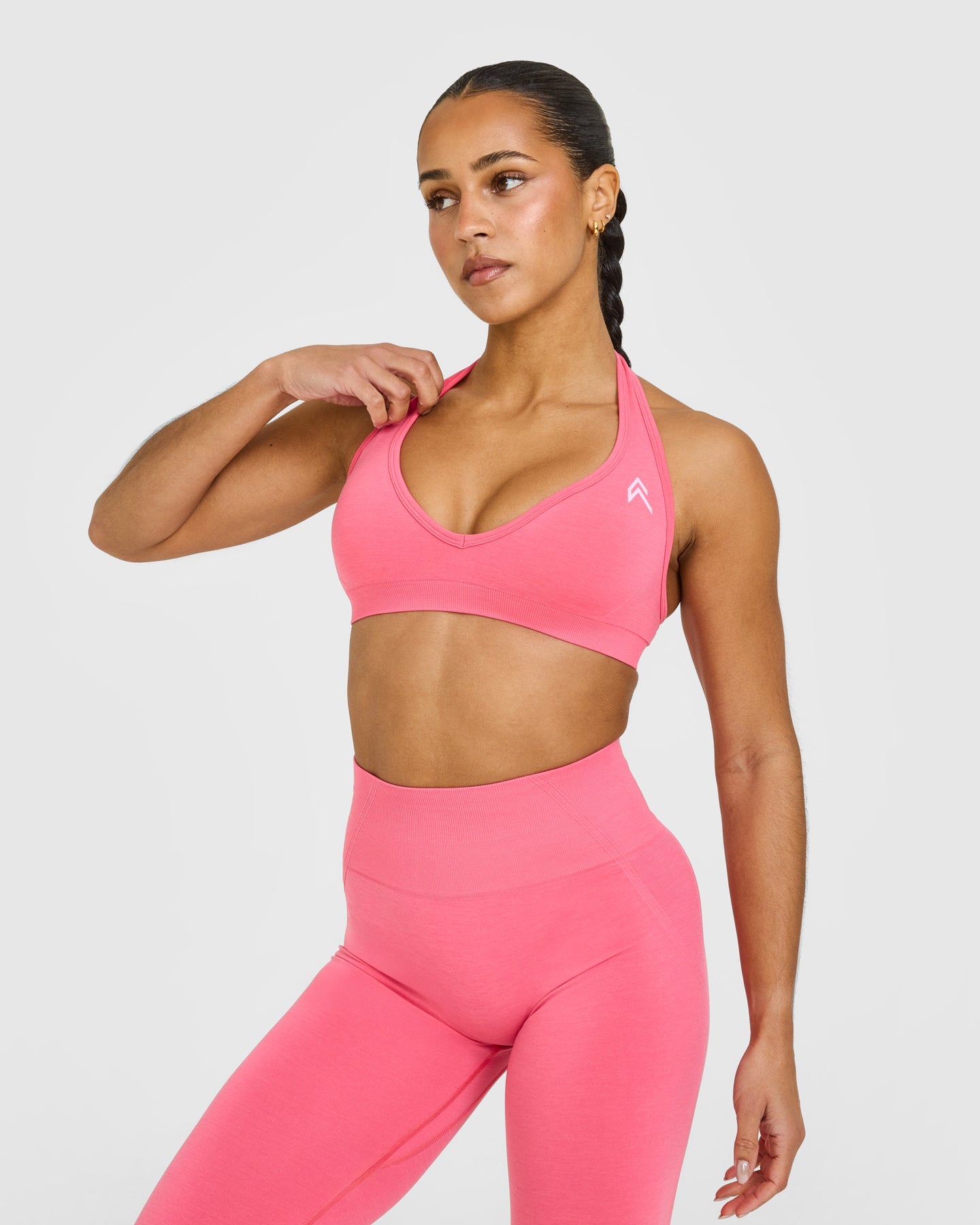 EffortlessLift™ Seamless Halter Neck Sports Bra with White Logo | Hot Girl Pink