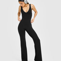 SoftMotion™ Contrast Scoop Back Flared All in One with White Logo | Black