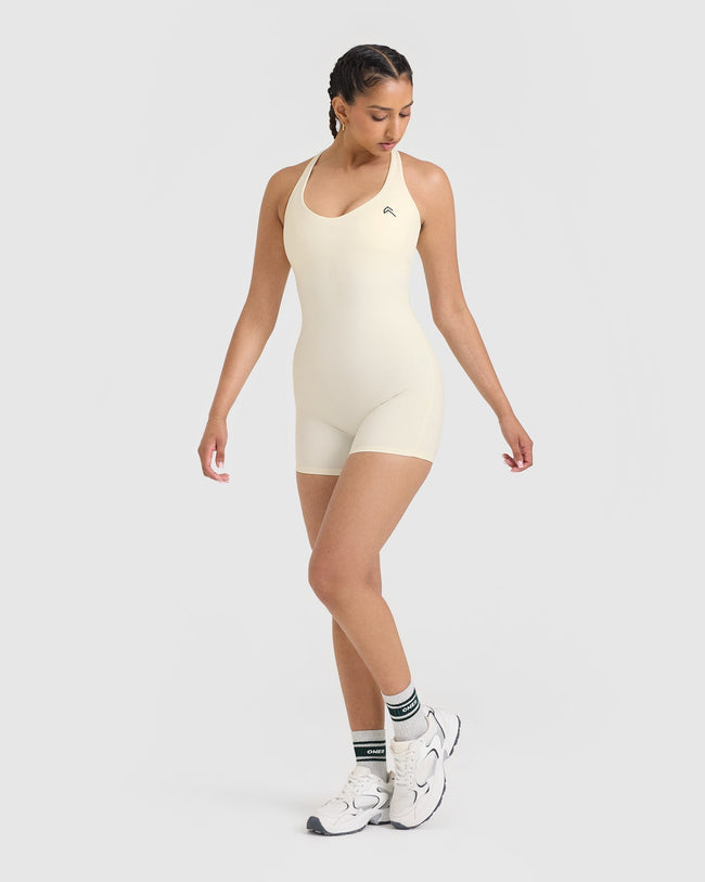 UnifiedMove™ Cross Back All In One 5" | Off White
