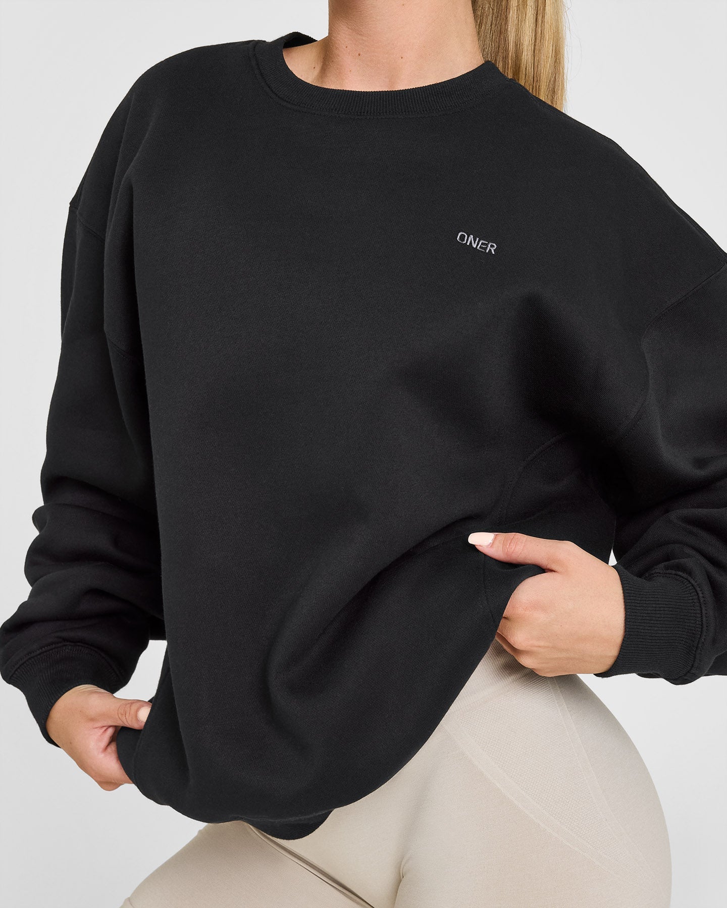 Women's Black Crew Neck Sweatshirt | Oner Active
