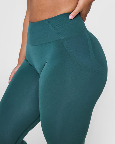 EffortlessLift™ Seamless Leggings with White Logo | Marine Teal