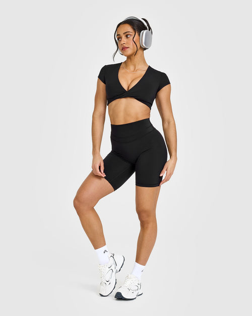 Unified Twist Front Short Sleeve Crop Top | Black