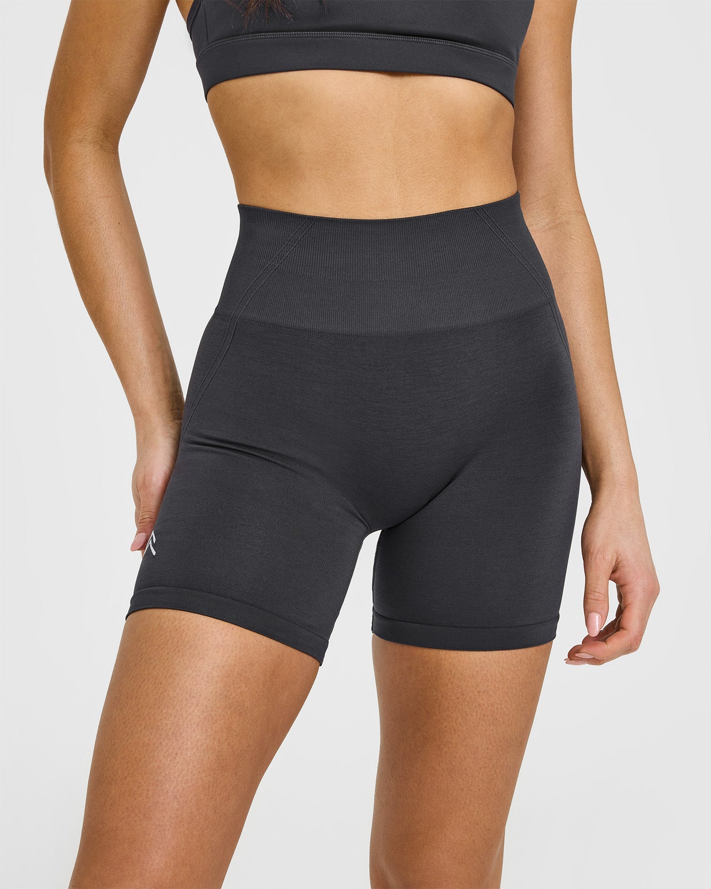 EffortlessLift™ Seamless Shorts with White Logo | Coal