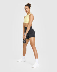 EasyLift™ High Neck Sports Bra | Pastel Yellow