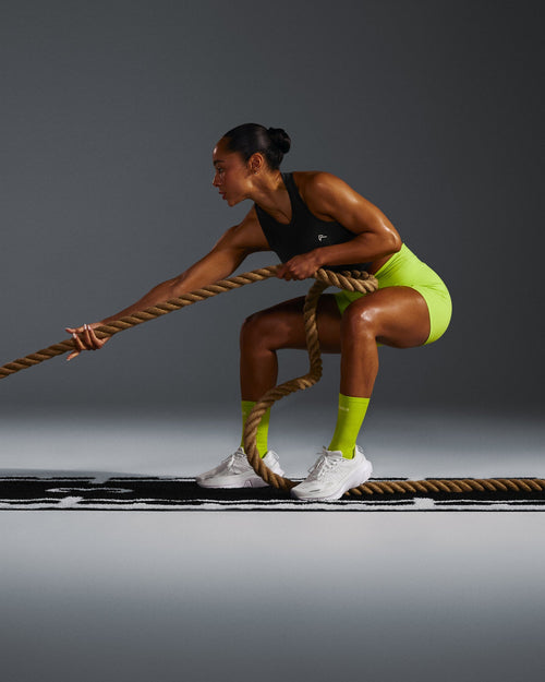 Go To Seamless Fitted Mid Vest | Black