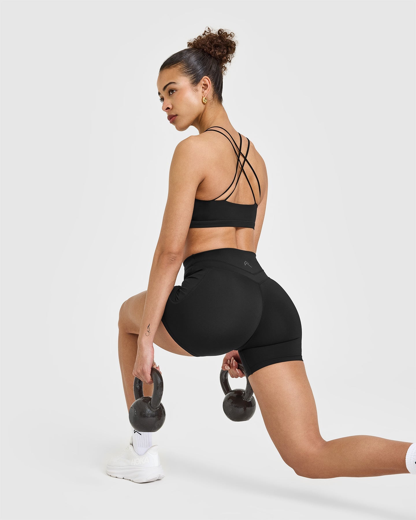 UnifiedMove™ High Waisted Pocket Shorts 6" | Black