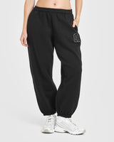 Foundations Oversized Oner 25 Joggers | Black