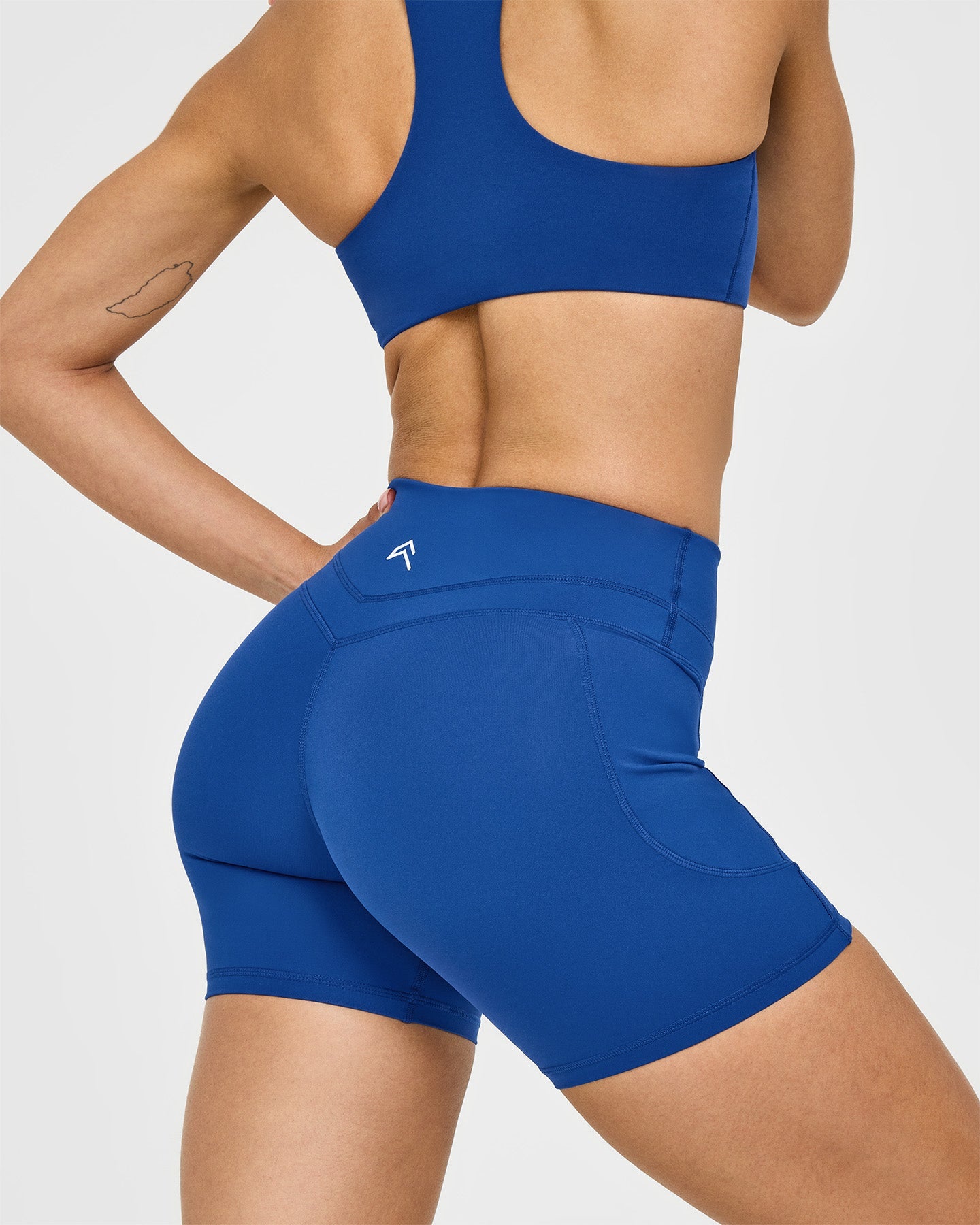 UnifiedMove™ High Waisted Pocket Shorts 6" | Vintage Navy
