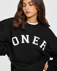 Foundations Oversized Oner Girlfriend Sweatshirt | Black