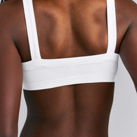 Seamless Scoop Neck Bralette | White
