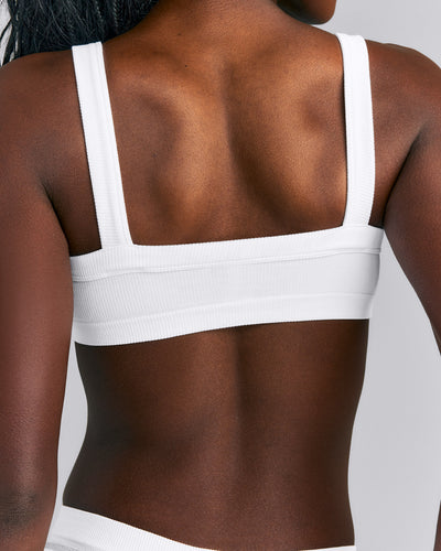 Seamless Scoop Neck Bralette | White