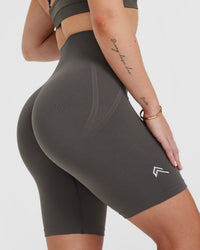 EffortlessLift™ Seamless Cycling Shorts with White Logo | Deep Taupe