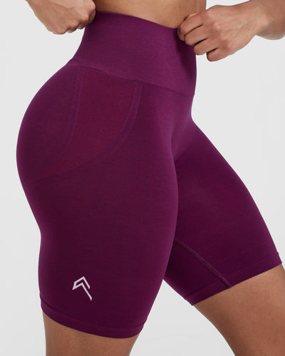 EffortlessLift™ Seamless Cycling Shorts with White Logo | Ripe Fig