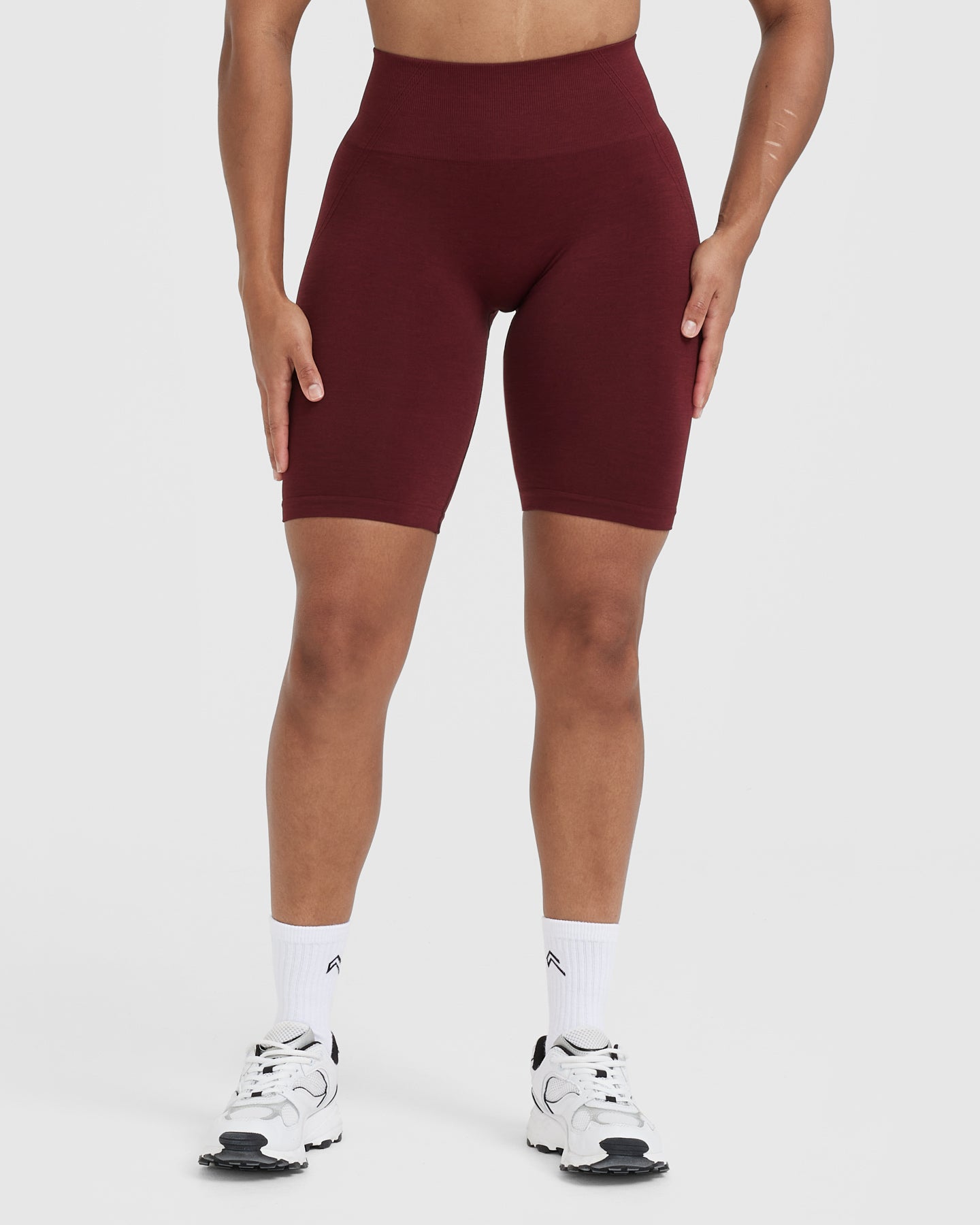 EffortlessLift™ Seamless Cycling Shorts with White Logo | Rosewood