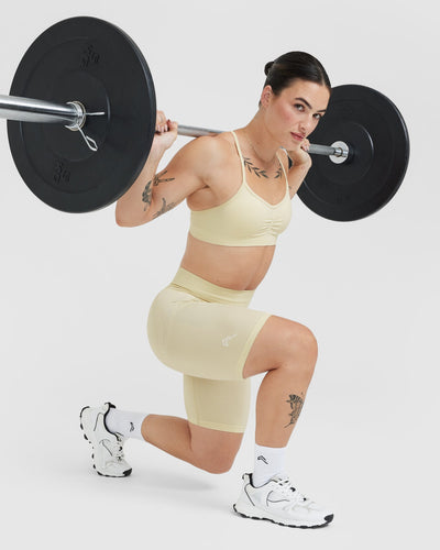 EffortlessLift™ Seamless Cycling Shorts with White Logo | Vanilla