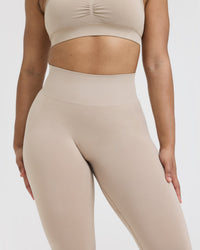 EffortlessLift™ Seamless Leggings with White Logo | Mushroom Brown