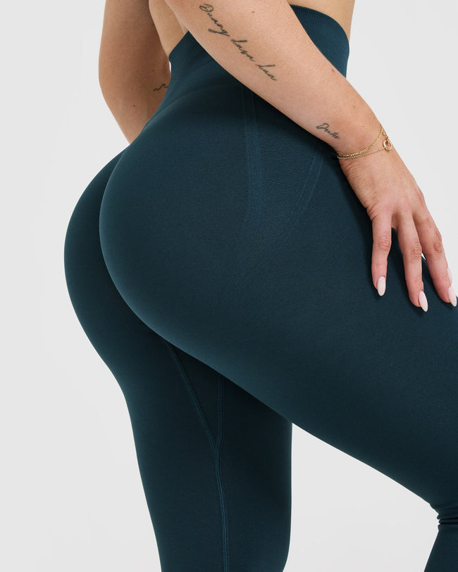 EffortlessLift™ Seamless Leggings with White Logo | Oil Blue